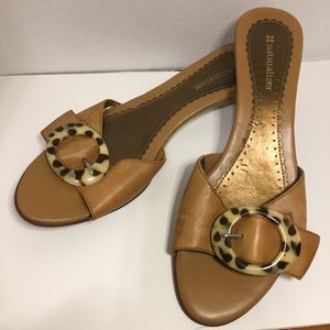 Naturalizer “Kacey” Sz 8 Leather 1” Open toe slide